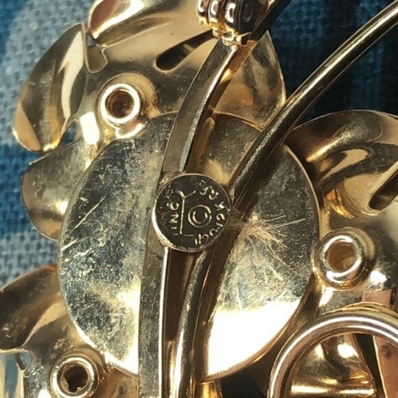 Vintage gold and pearl vintage brooch - Picture 6 of 6